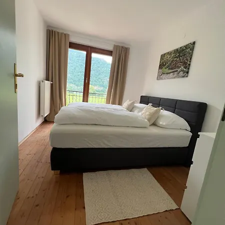 Appartement 110 *